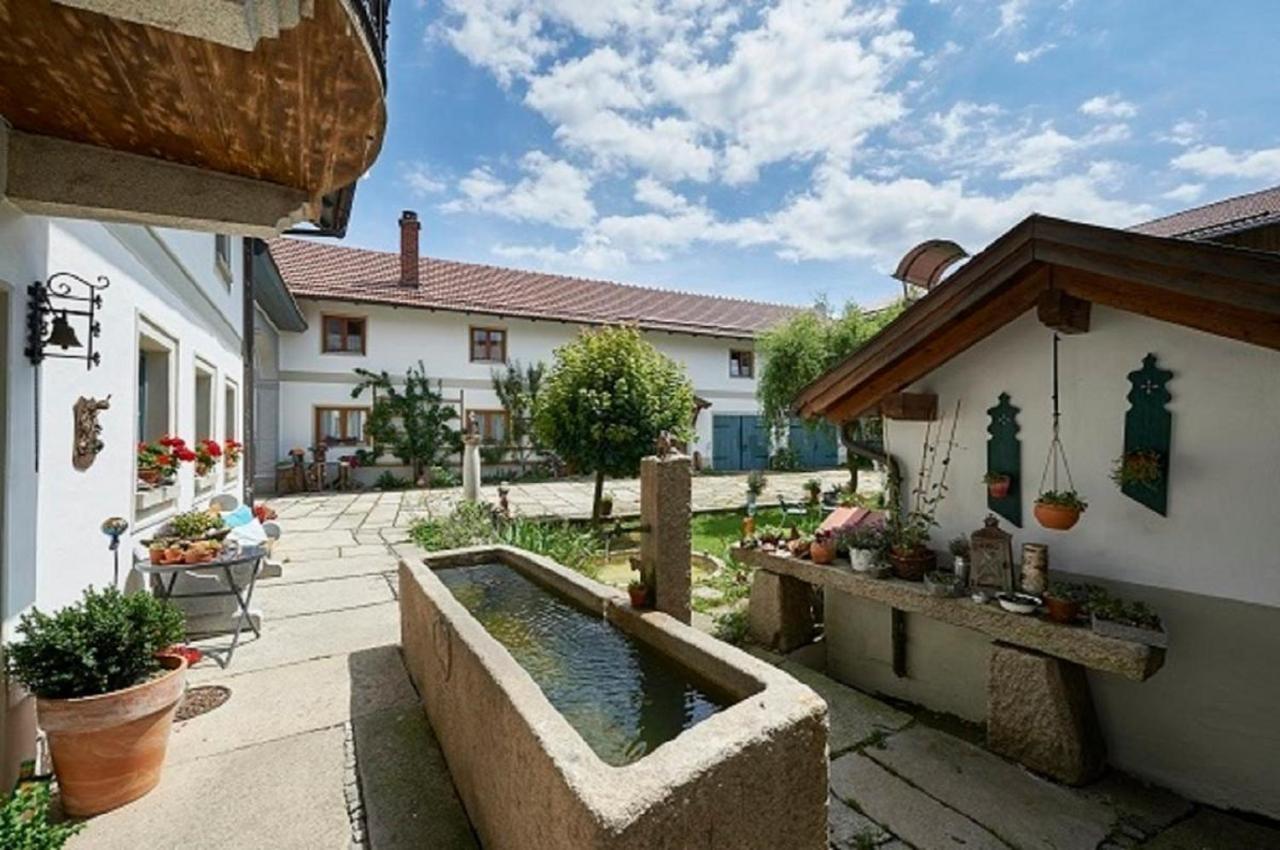 ヴァルトキルヒェンDer Breinhof - Euer Urlaubsbauernhofアパートメント エクステリア 写真