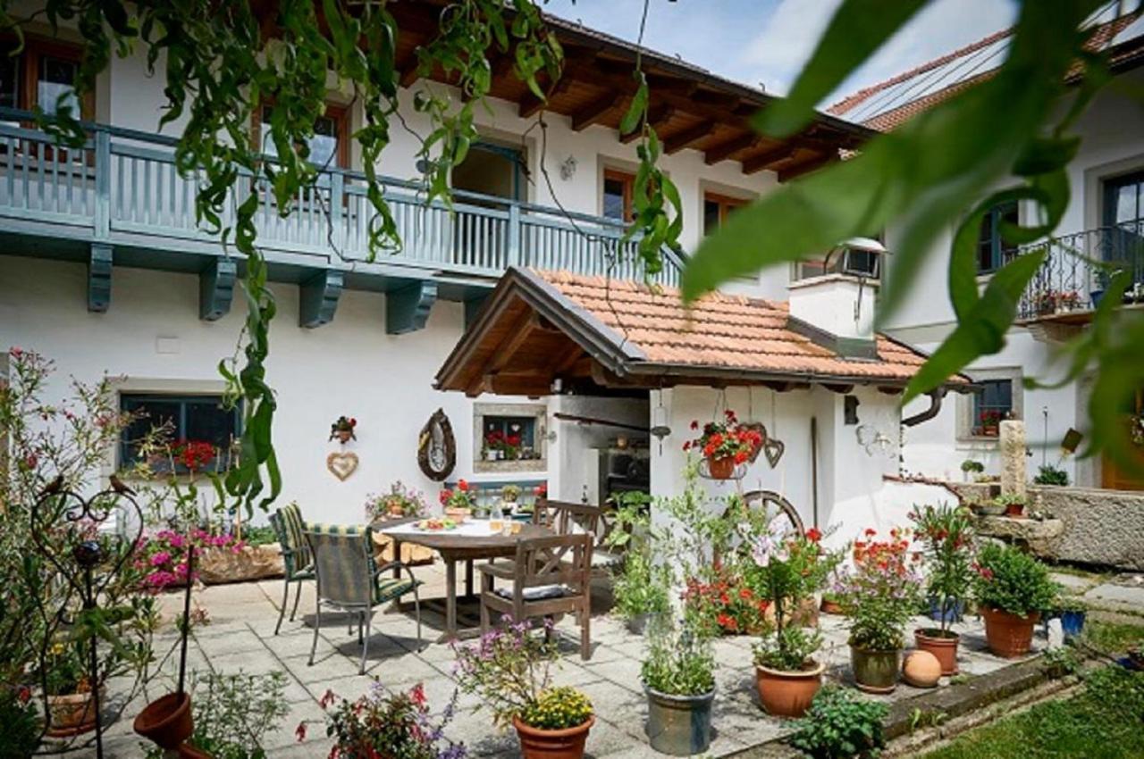 ヴァルトキルヒェンDer Breinhof - Euer Urlaubsbauernhofアパートメント エクステリア 写真